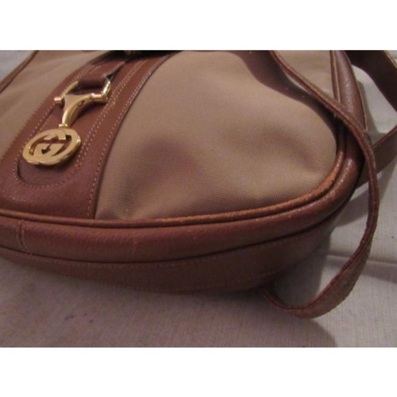 Gucci Vintage HOBO Tan Canvas Brown Leather Oval Shaped Shoulder Bag - Picture 10 of 12